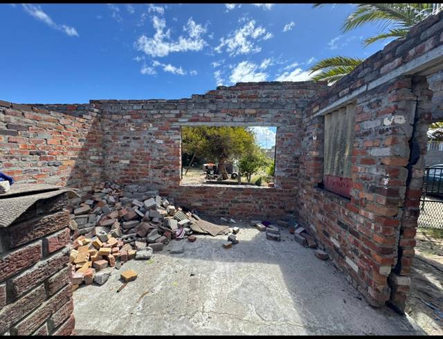 318M² VACANT LAND FOR SALE IN ELECTRIC CITY